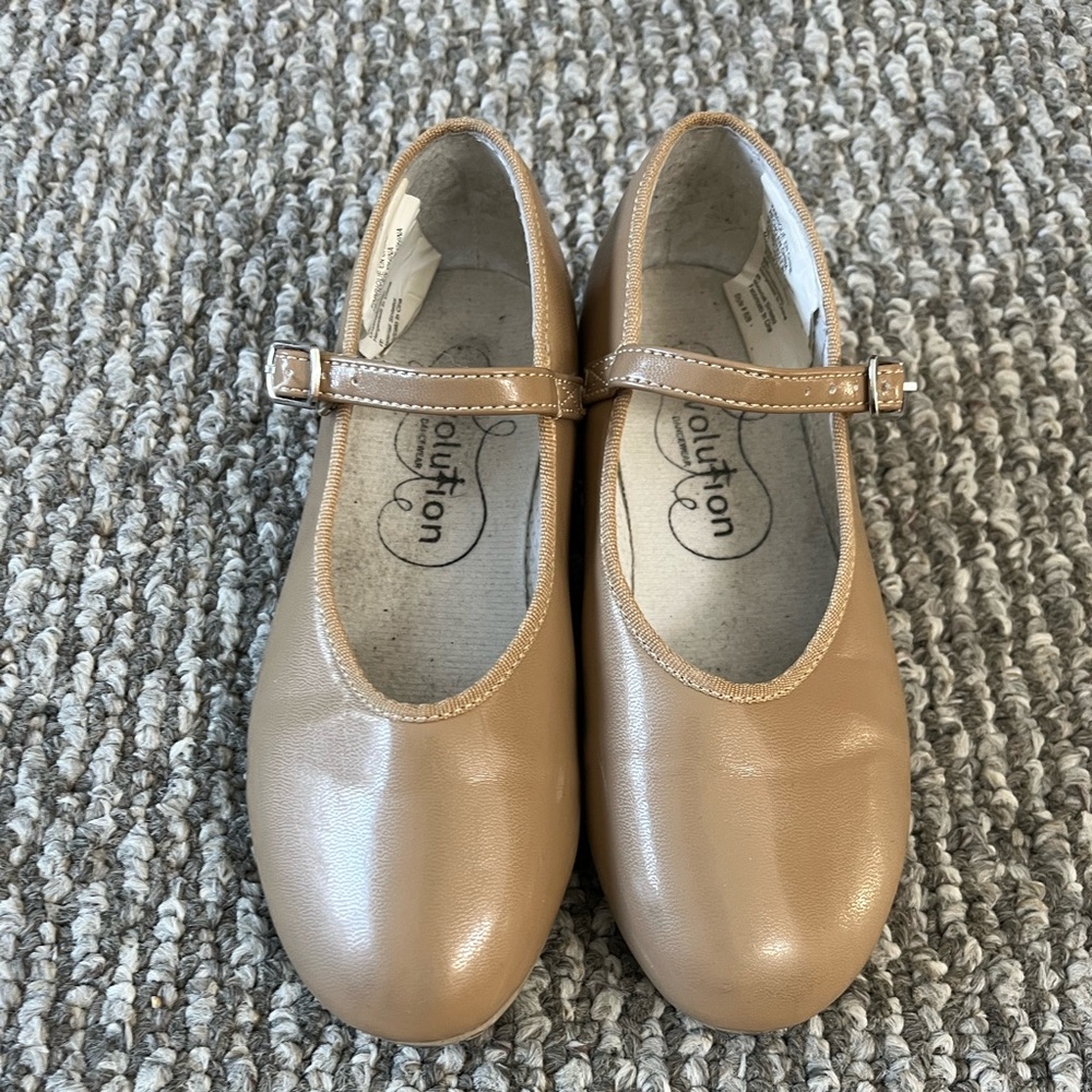 Girls tap shoes